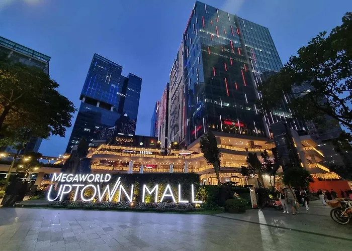 Comforting Luxurious 1-br In Uptown Bgc With Pool Manila
